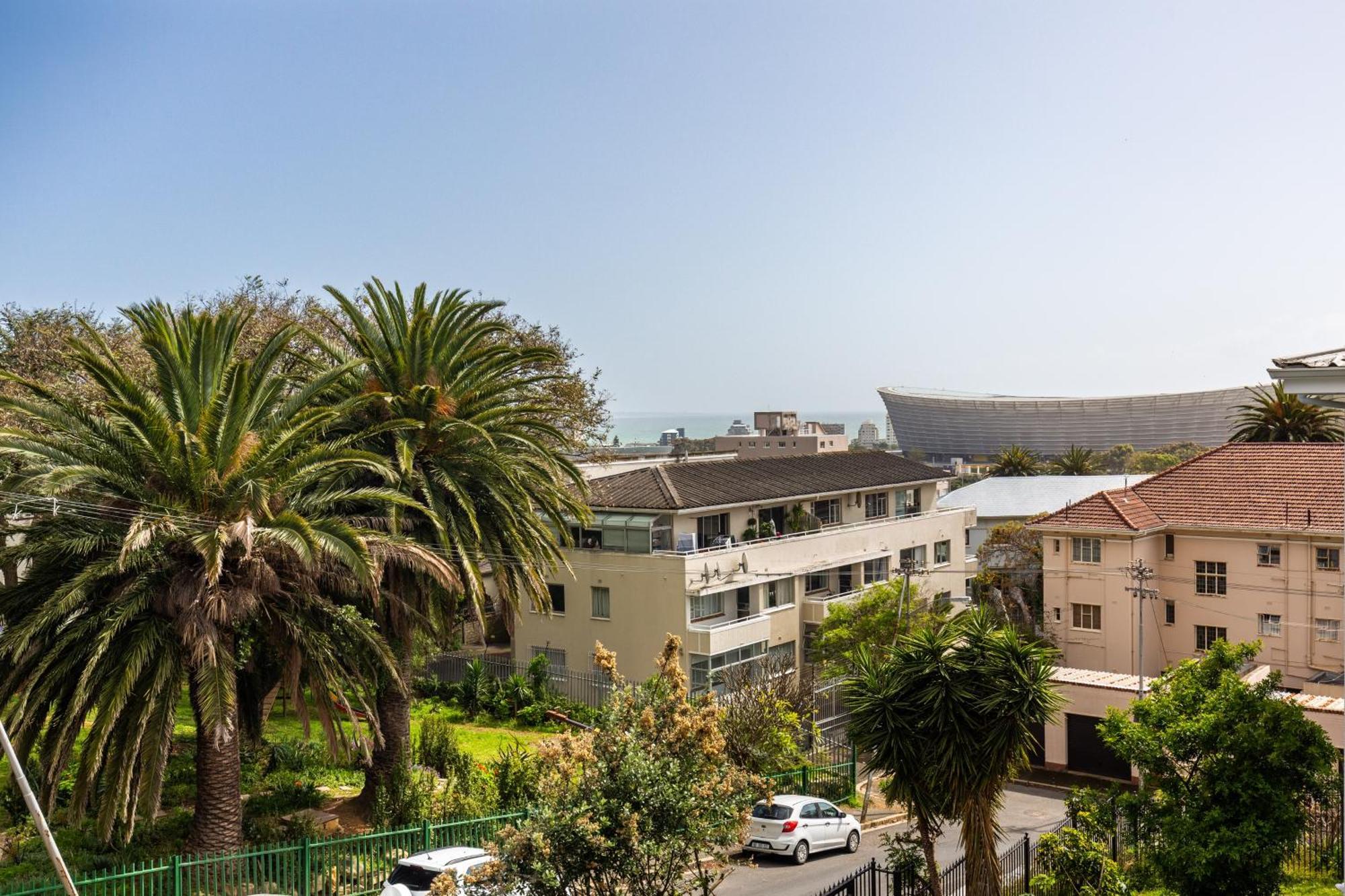 Portswood Mews - Chic White Studio Apartment Green Point Κέιπ Τάουν Εξωτερικό φωτογραφία