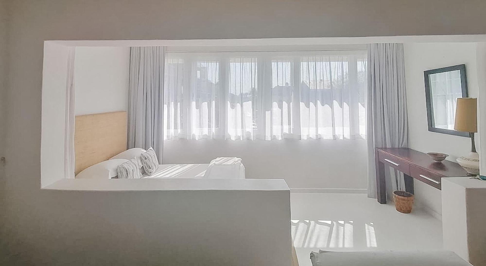 Portswood Mews - Chic White Studio Apartment Green Point Κέιπ Τάουν Εξωτερικό φωτογραφία